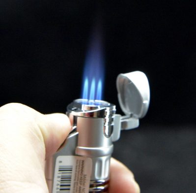 3 Triple Jet Blue Flame Butane Torch Cigar Clear Body Spring Lighter